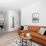 Superapart Domaniewska 120 - Parking Διαμέρισμα *