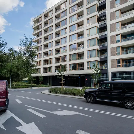 Superapart Modern Apartment With Balcony And Parking *
