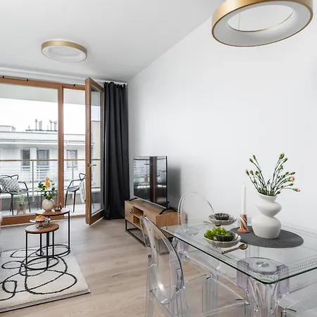 Superapart Modern Apartment With Balcony And Parking