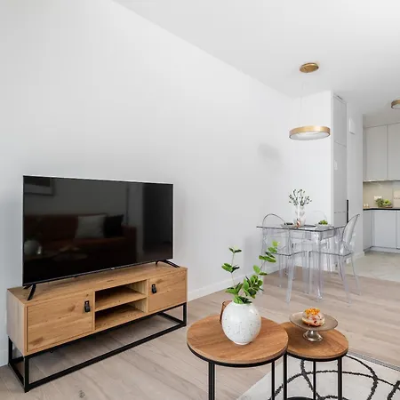 Superapart Domaniewska 120 * Warsaw